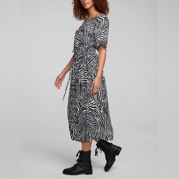 Chaser Turner Wild Things MIDI Dress - Picture 5 of 5